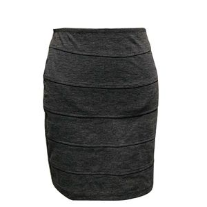 LA Base Gray Skirt Size L